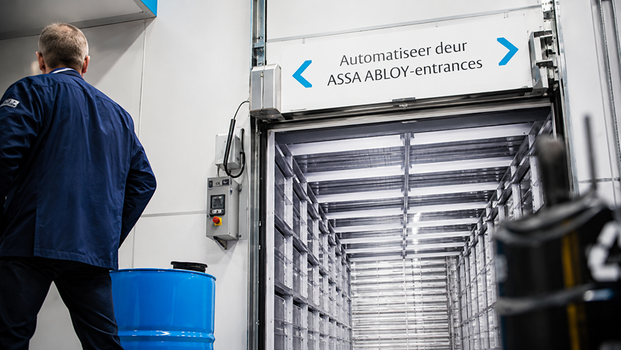 ASSA ABLOY pakt uit met RP100 SimplySafe en RP400 op Empack Gent 2026