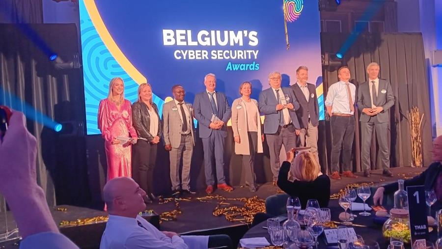 Kurt Callewaert (Howest) remporte le Cyber Security Award