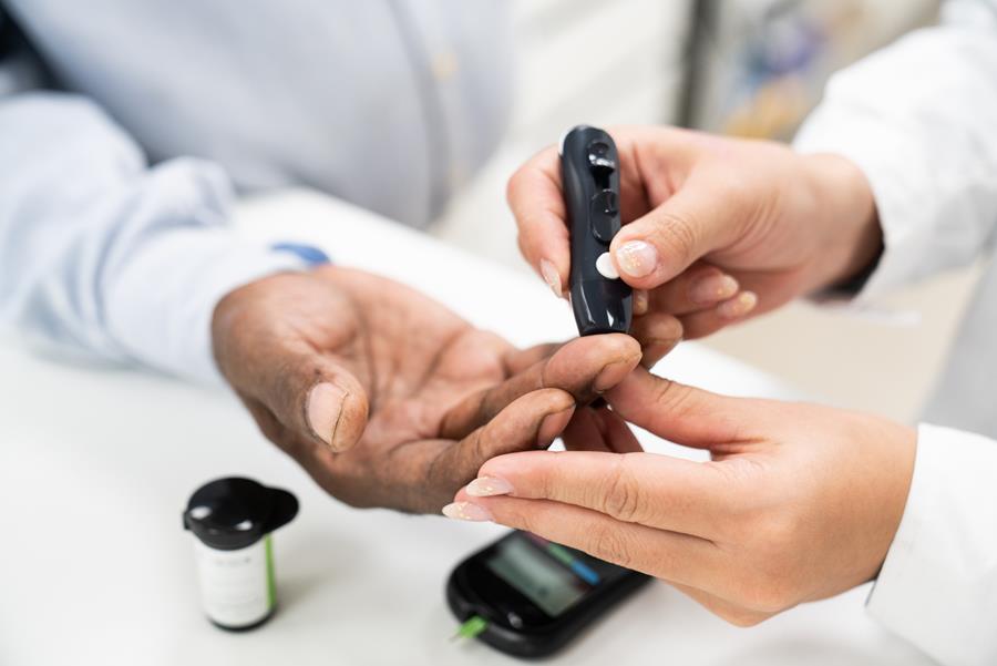 Trois adultes atteints de diabète sur cinq vivent avec des complications chroniques
